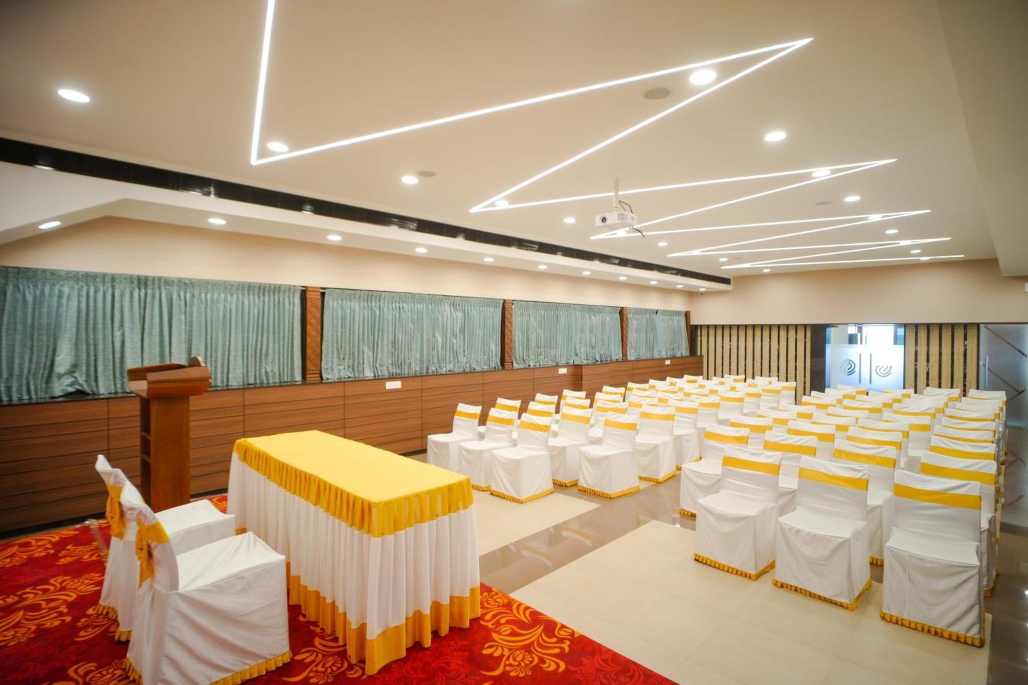 Hotel Grand Sabarees Мадурай Екстериор снимка
