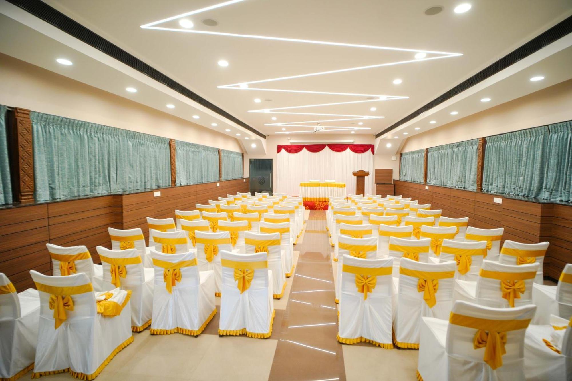 Hotel Grand Sabarees Мадурай Екстериор снимка